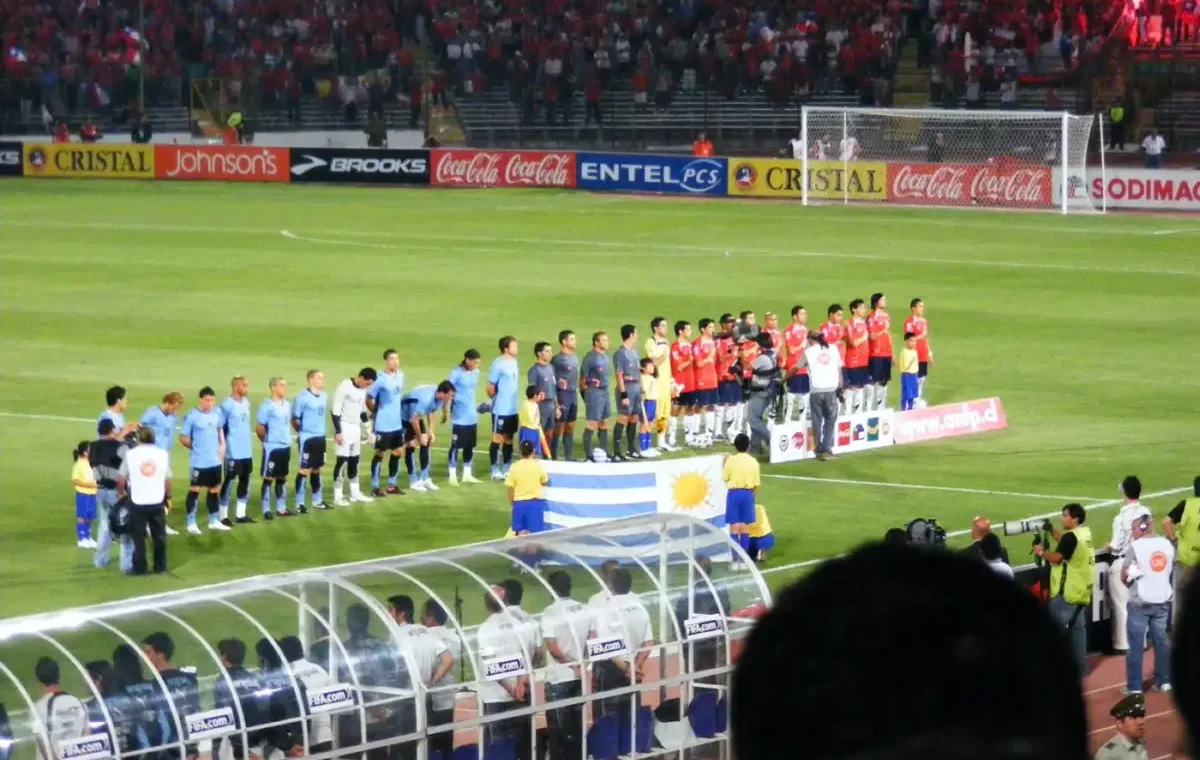 El debut de Forlán se tuerce en el descuento: Uruguay cae ante Japón