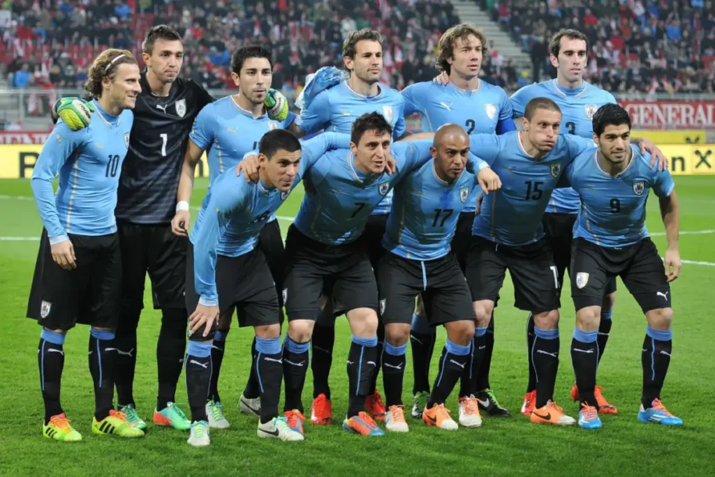 El debut de Forlán se tuerce en el descuento: Uruguay cae ante Japón